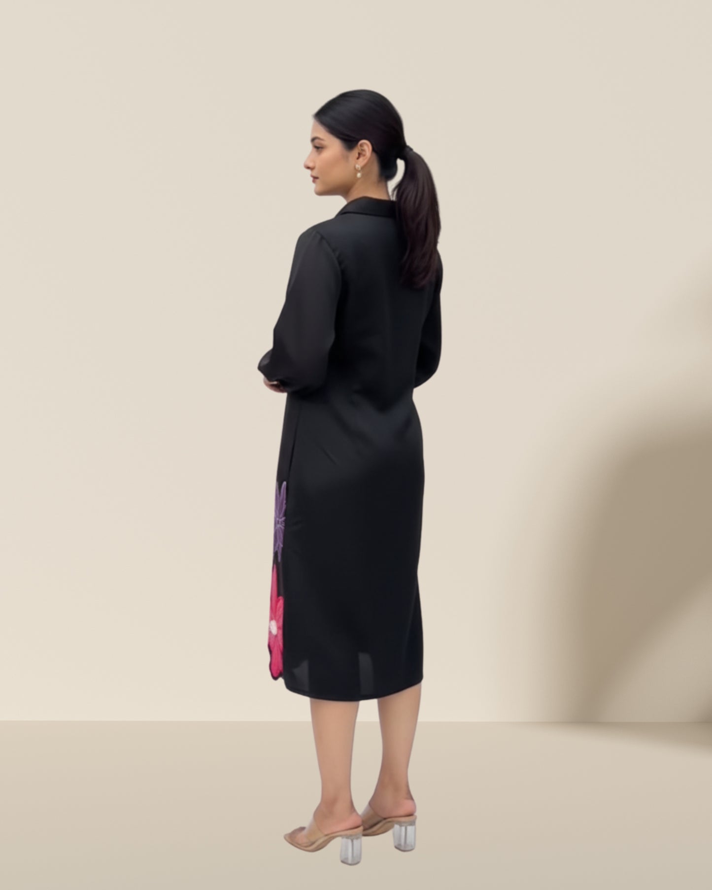 Bloomy dress black