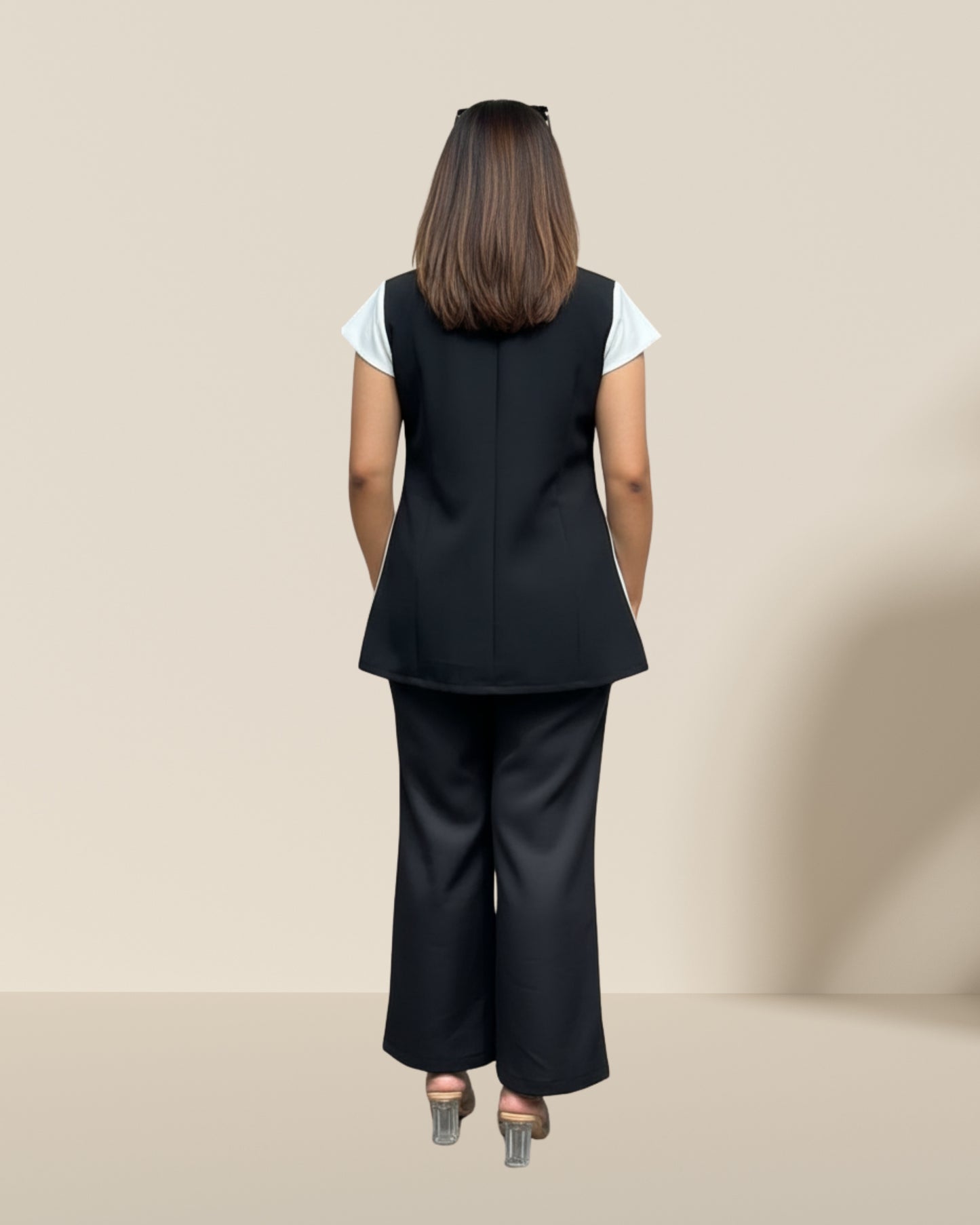 Frayline black and white co-ord set
